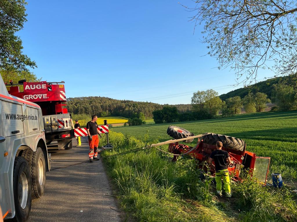 Verkehrsunfall (VU) mit Traktor 11.05.2022